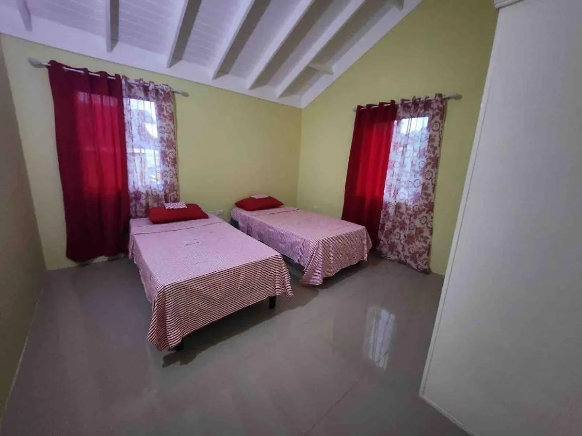 Quiet House Close By Ocho Rios Jamaica